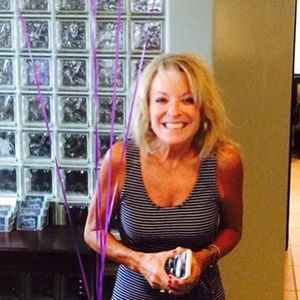 Meet your Posher, Mindy