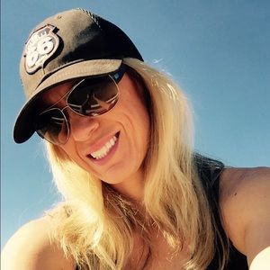 Meet your Posher, Leslie