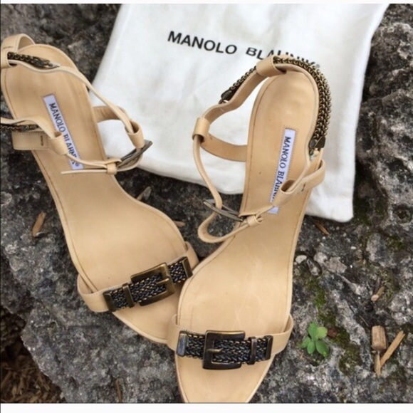 Good condition Manolo's 9.5 with dust cover - Picture 1 of 4