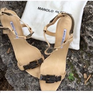 Good condition Manolo's 9.5 with dust cover