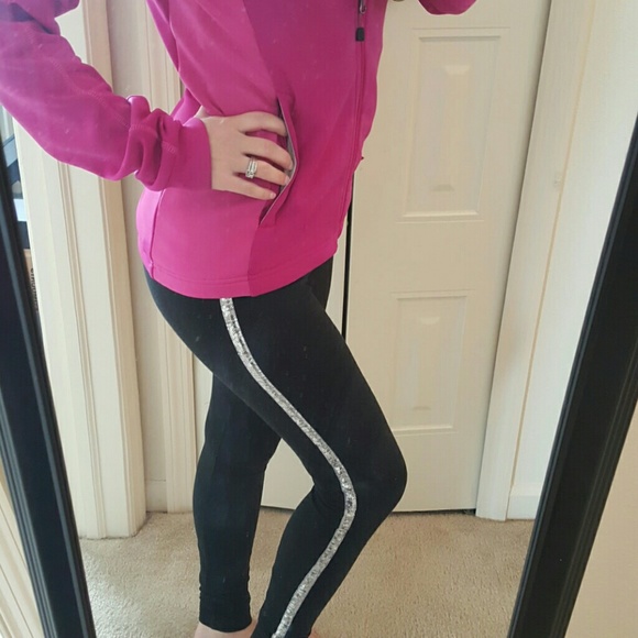 ❌sold on merc❌PINK leggings with sequend sides