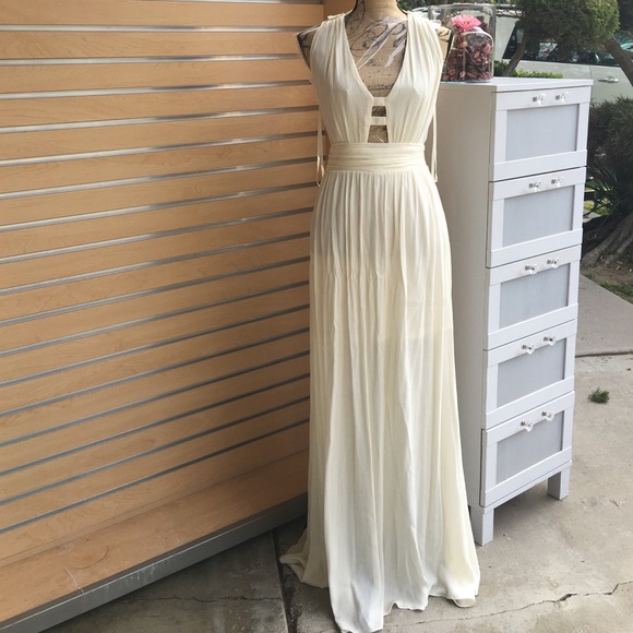 Sold Gorgeous long Ivory Dress EUC worn once!! - Picture 2 of 4
