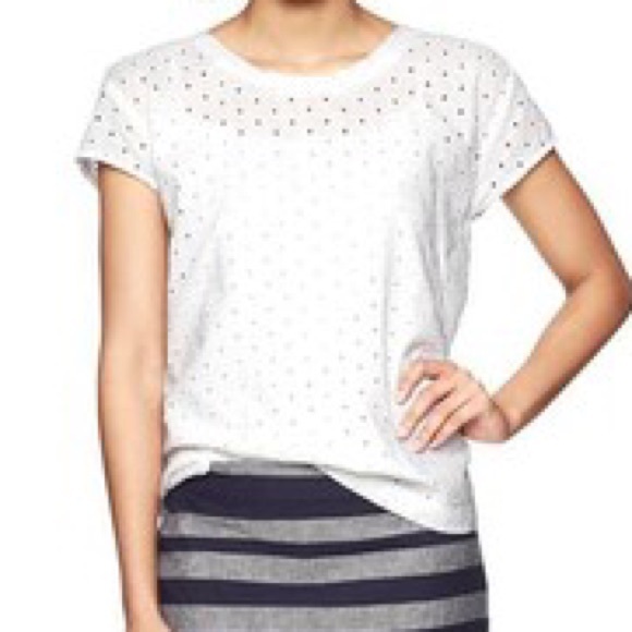 NWT Gap Eyelet Shirt