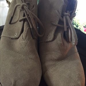 Toms Sand color Wedges gently used no box
