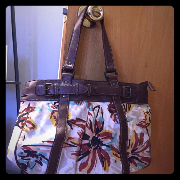 Cloth with faux leather trimming purse