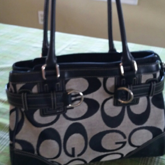 Guess purse