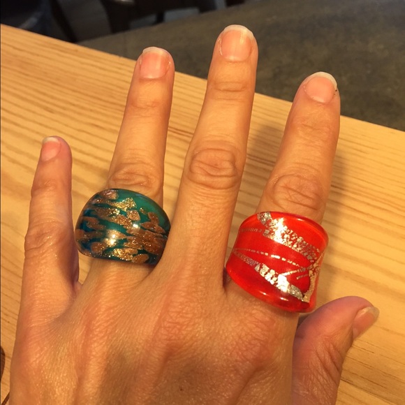 Glass ring bundle. Size 6.5 & 7 - Picture 2 of 4