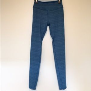 Beyond yoga leggings size small