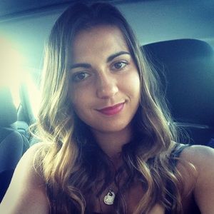 Meet your Posher, Alina