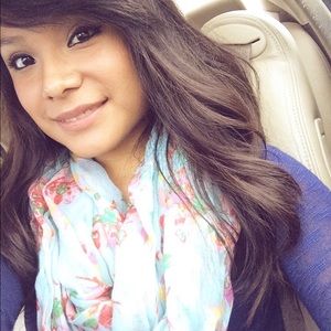 Meet your Posher, Edith