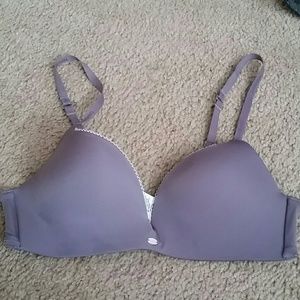 Calvin Klein 32b bra no wire