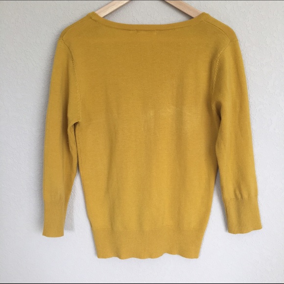 ❌ SOLD | Mustard V-Neck Cardigan - Picture 2 of 3