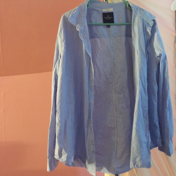 American eagle button up