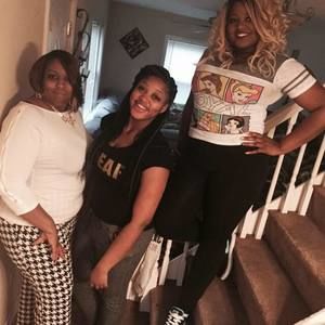 Meet your Posher, Desiree