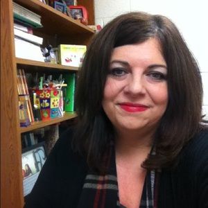 Meet your Posher, Lorie