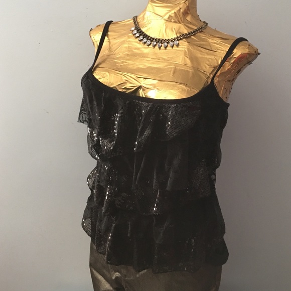 Almost Famous💕Black Sequins & Ruffles Top💕💛 - Picture 1 of 4