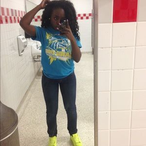 Meet your Posher, Lucy