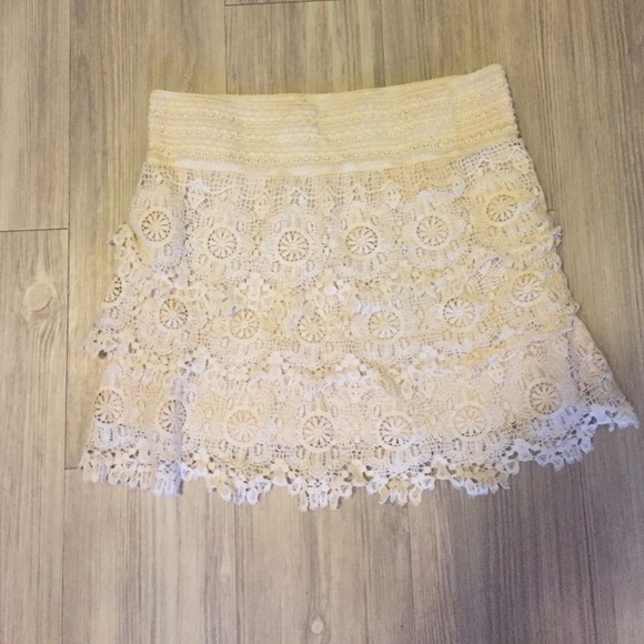 Crotchet cream skirt!