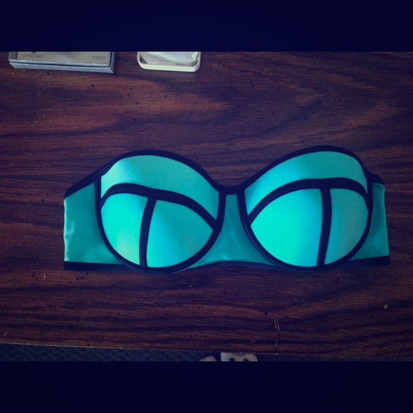 Bikini top