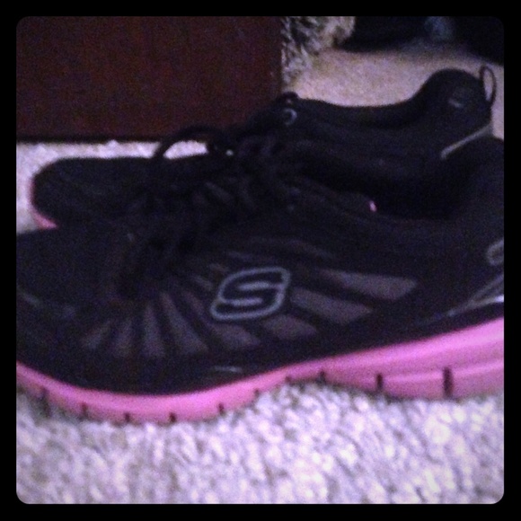 FLASH SALE!!! Skecher's Tone Up's