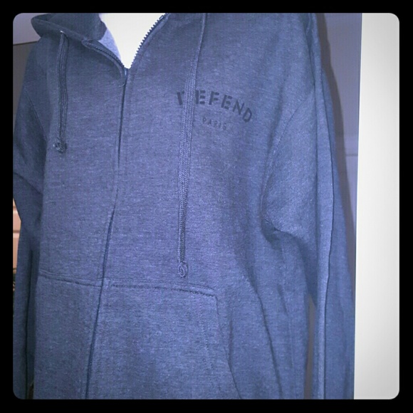 ****DEFEND PARIS****SWEATSHIRT****