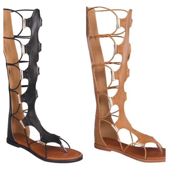 ‼️LAST PAIR ‼️ Black Gladiator sandals - Picture 2 of 3