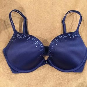 32dd vs very sexy bra