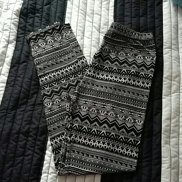 Tan and black super soft leggings M/L New - Picture 1 of 1