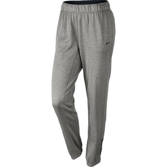 ✨NWT Nike Pants✨