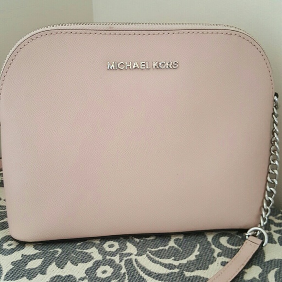 Michael Kors Handbags - Michael Kors purse