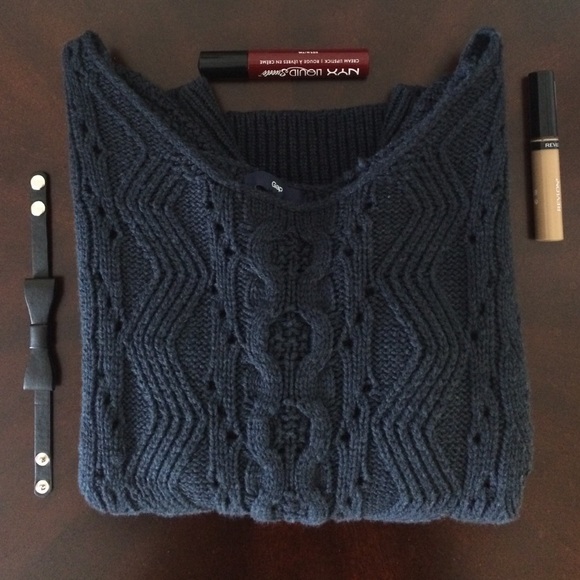 🆕 Cable Knit Navy Gap Sweater