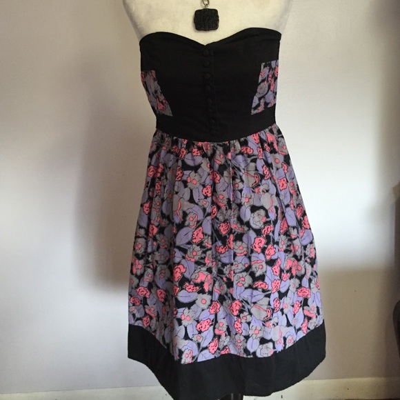 Urban Outfitters Dresses & Skirts - ‼️CLEARANCE‼️Kimchi Blue Strapless Floral Dress