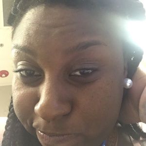 Meet your Posher, Whitney