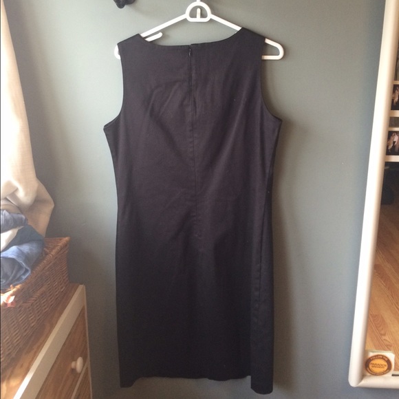 ❤️SOLD❤️ Black shift dress - Picture 3 of 4