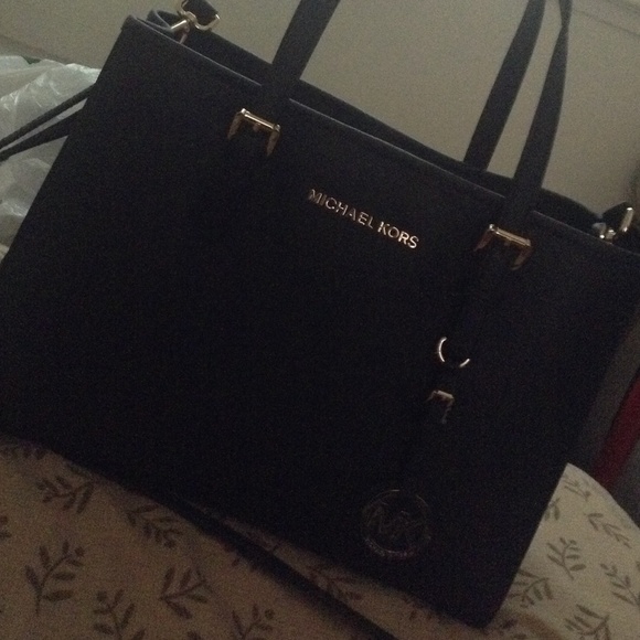 Brand new michael kors tote - Picture 2 of 4