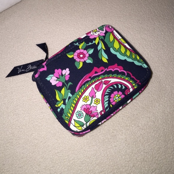 Vera Bradley pill sorter
