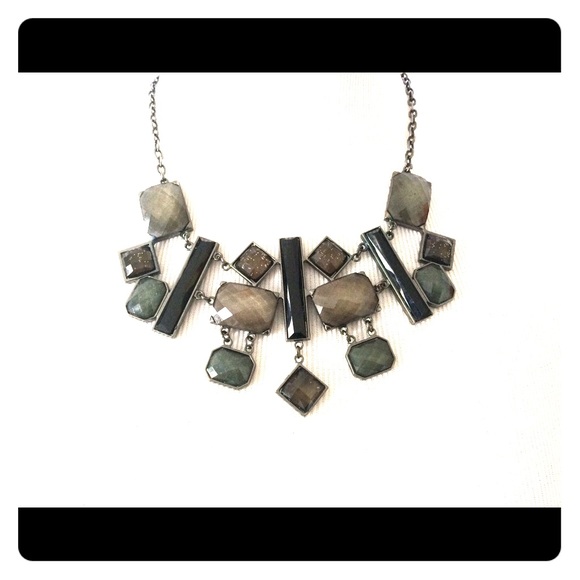 Statement necklace