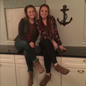 Meet your Posher, Chloe