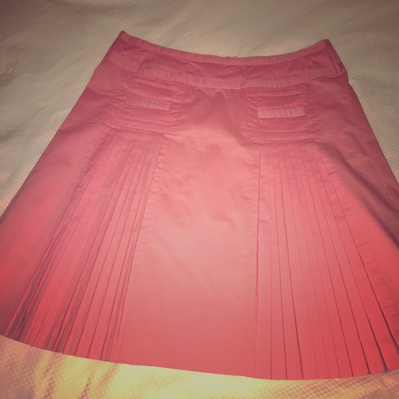 Vintage pink pleated skirt
