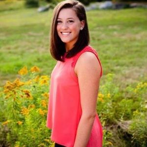 Meet your Posher, Nicole