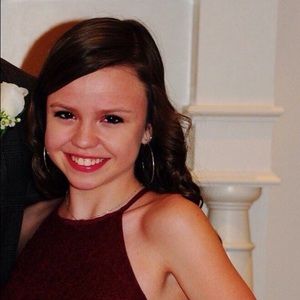 Meet your Posher, Olivia