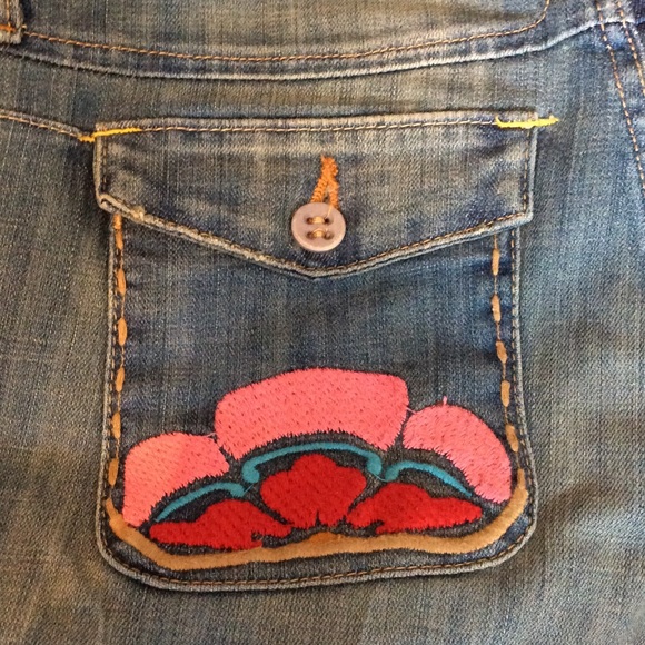 Indie Embroidered Pocket Jeans - Picture 7 of 9