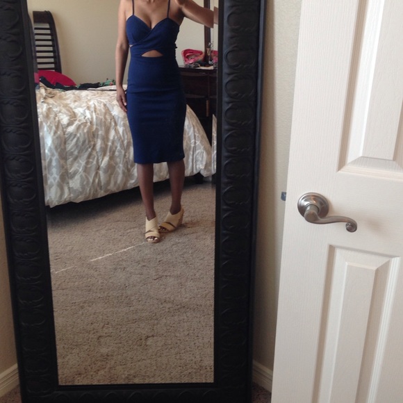 Navy cutout midi dress