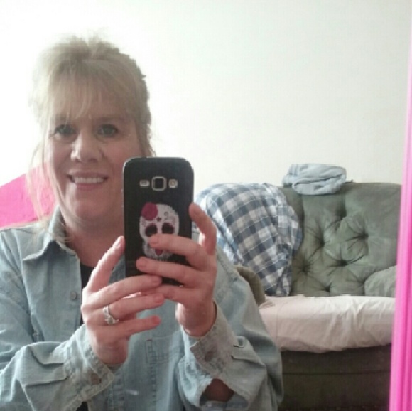 Meet your Posher, Dena - Picture 1 of 1