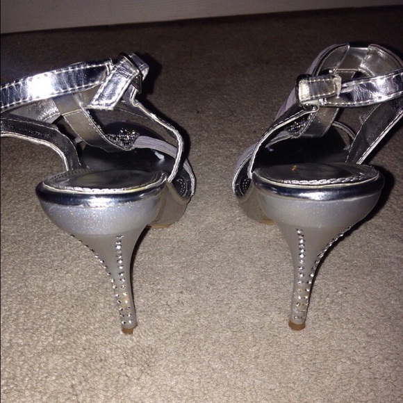 8 1/2 Prom Shoes - Picture 3 of 3