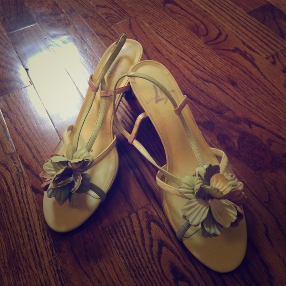 Floral and clear spring shoes