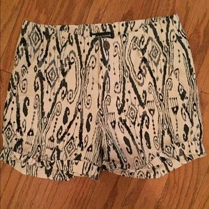 Printed linen shorts