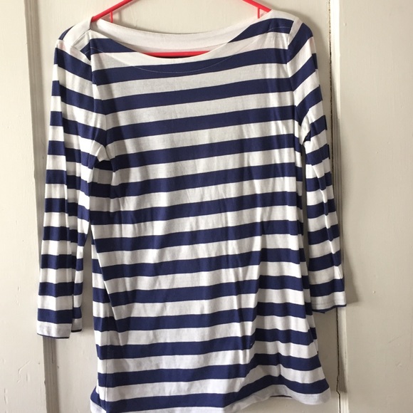 3/4 length sleeve boat neck tee