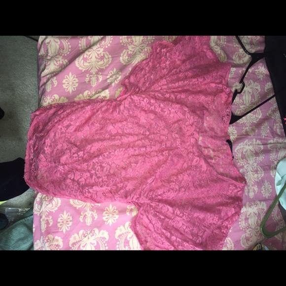 Flower shirt - Picture 1 of 2