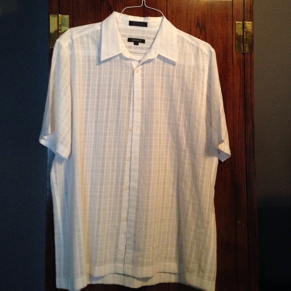 🌟SALE🌟Men's DKNY sheer window pane shirt! - Picture 1 of 3